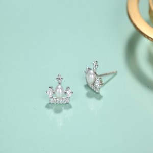 сребърна обица