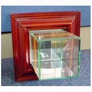 Калъф за витрина с бейзбол