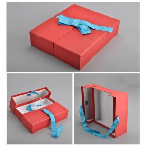 Персонализирана печатна кутия с лента