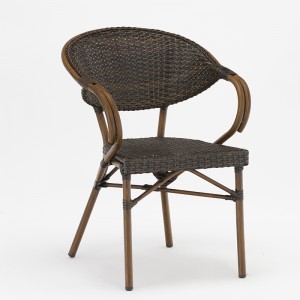 Комплект мебели от алуминиев ратан от квадратна маса с имитация на бамбуково зърно и закалено стъкло