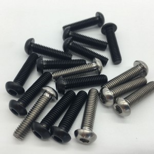 Титанов болт и винт