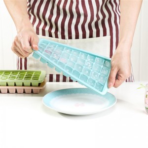 36 квадратни малки силиконови тави за ледени кубчета с капаци