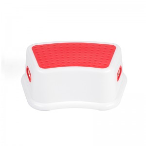 Перфектен за тренировки за саксии и употреба в банята Нехлъзгащо се бебешко бебешко стъпало столче