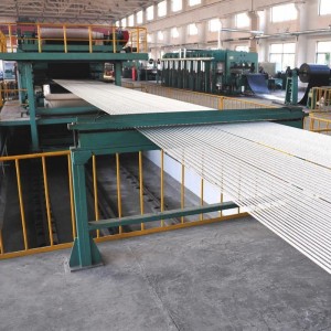 Стоманен транспортьор