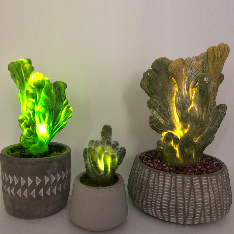 LED изкуствен кактус в декоративна стъклена саксия Faux сочна декорация