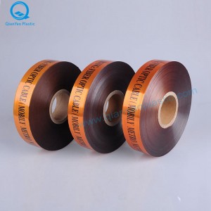 Саудитска Арабия ОПАСНОСТ / ВНИМАНИЕ Подземна предупредителна лента за телекомуникационен кабел; Оптичен кабел под лентата за п...