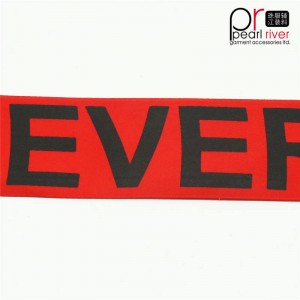 Червена висококачествена лента