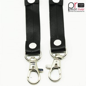 На едро цветна декоративна метална верига за облекла панталони