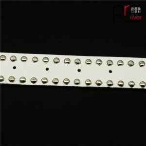 Най-нова каишка от бял кожен колан с метална катарама