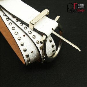 Най-нова каишка от бял кожен колан с метална катарама