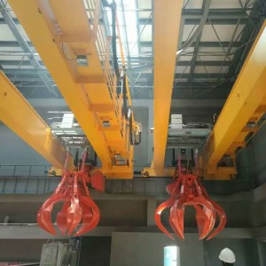 Двоен носещ кран с грайфер