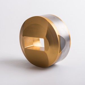 квадратна дупка с висока трайност