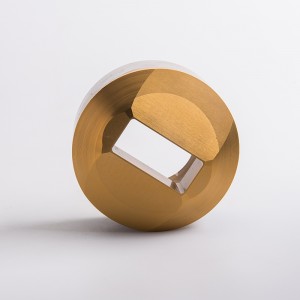 квадратна дупка с висока трайност