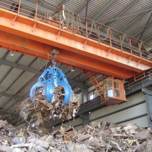 Двоен носещ кран с грайфер