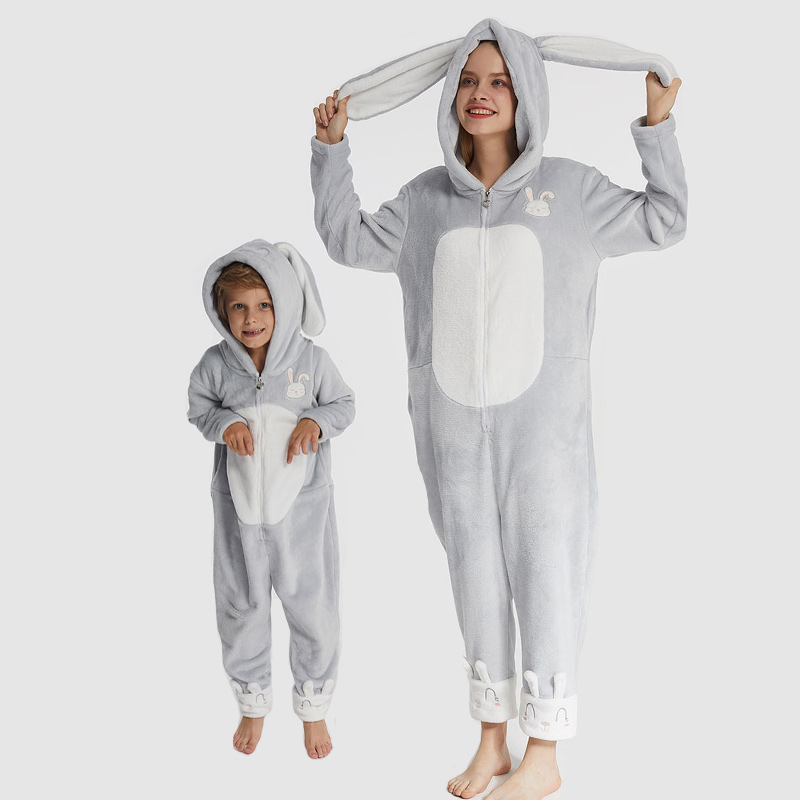 Фамилна бродерия с фланелено руно Onesie