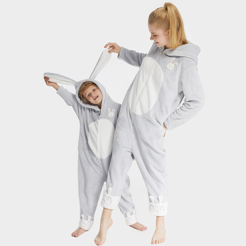 Фамилна бродерия с фланелено руно Onesie