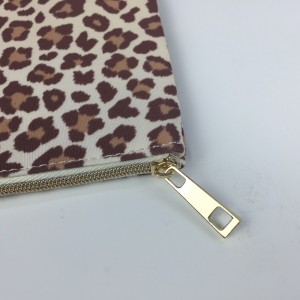 Рециклирана козметична чанта с цип