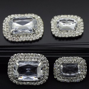 Нов дизайн елегантен бял бижута Ясен акрилен бутон от горни камъни Евтино шиене пластмасов бутон 9