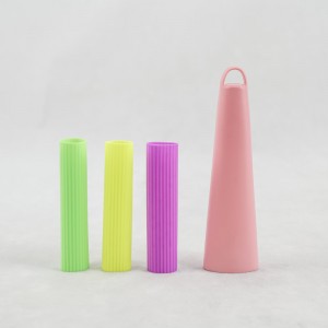 Капак и част от силиконова дръжка