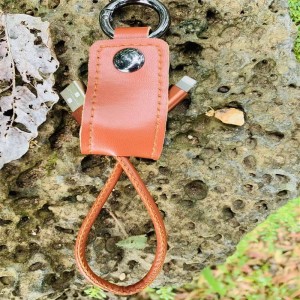 Портален кабел за връзка с телефон