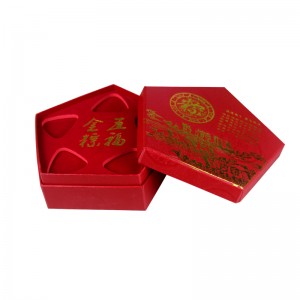 Гривна с кутия за обеци