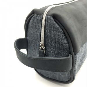 ИЗКЛЮЧЕТЕ КОЗМЕТИЧНА ЧАНТА