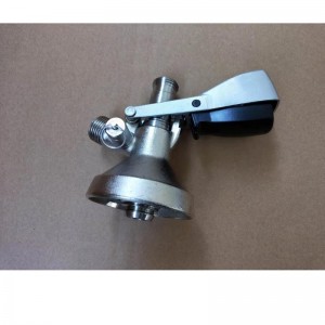 Тип F теглително-прикачно устройство с клапан за освобождаване на налягането