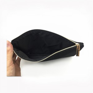 козметична чанта