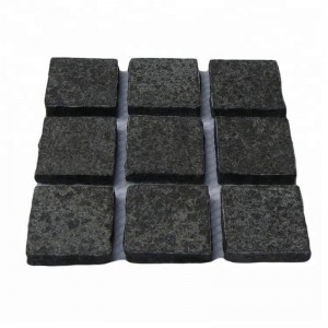 Черен природен базалт с павета