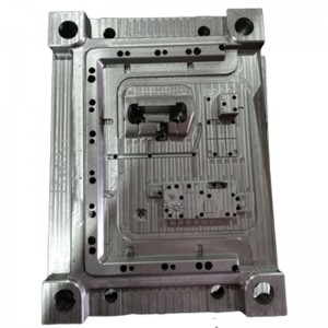 Трипътно управление на предпазния колан