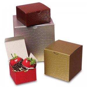 Цветен алигаторен релефен туш горна кутия