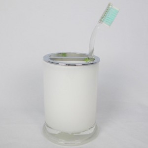 Комплект аксесоари за баня от бяло стъкло