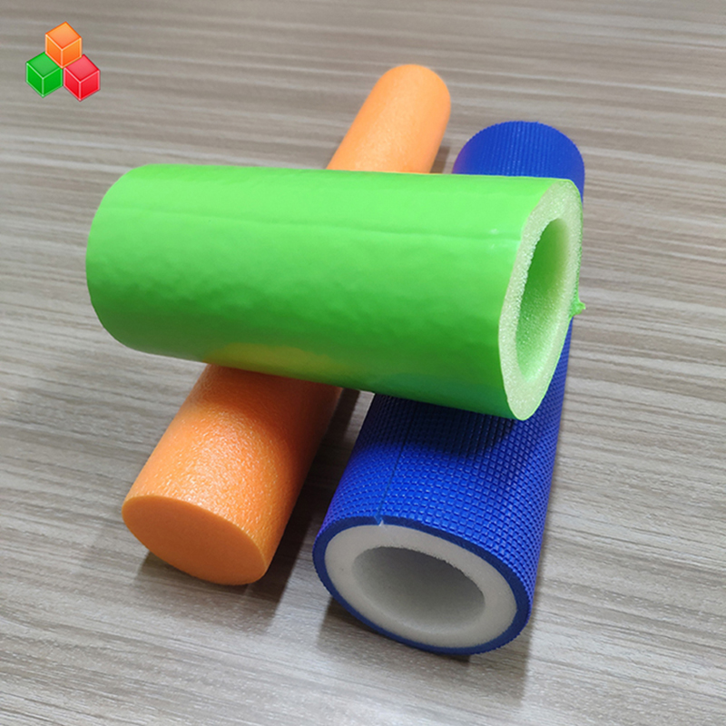 Супер меки тръби от куха пяна PVC кръгла тръба EVA EPE за вътрешно оборудване / опаковки на детски площадки