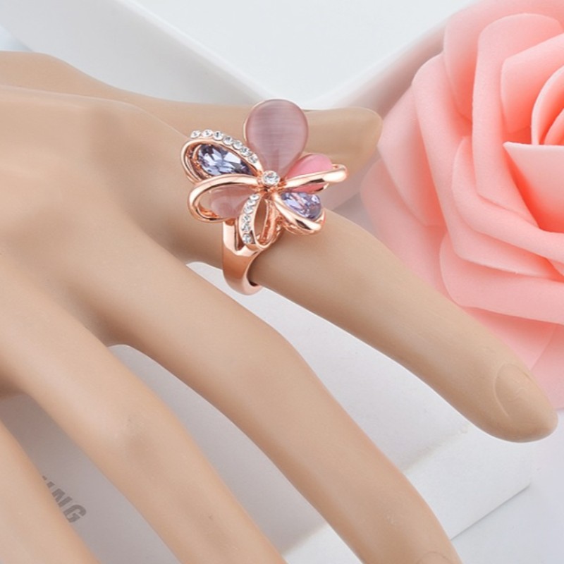 Меки розово златно розово кубично циркониево цвете рожден камък скъпоценни пръстени за жени