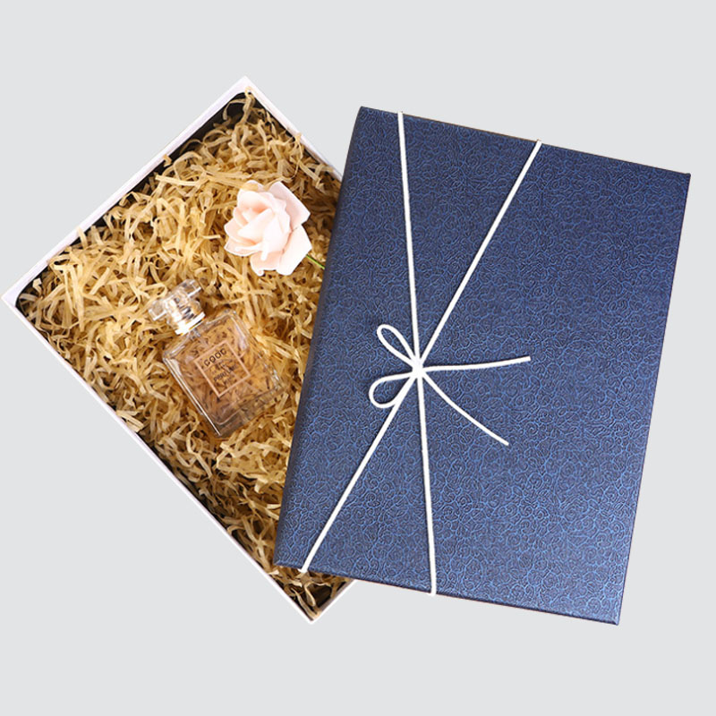 Обикновен стил кутия за дрехи Размер капачка Декоративна вратовръзка за връзки