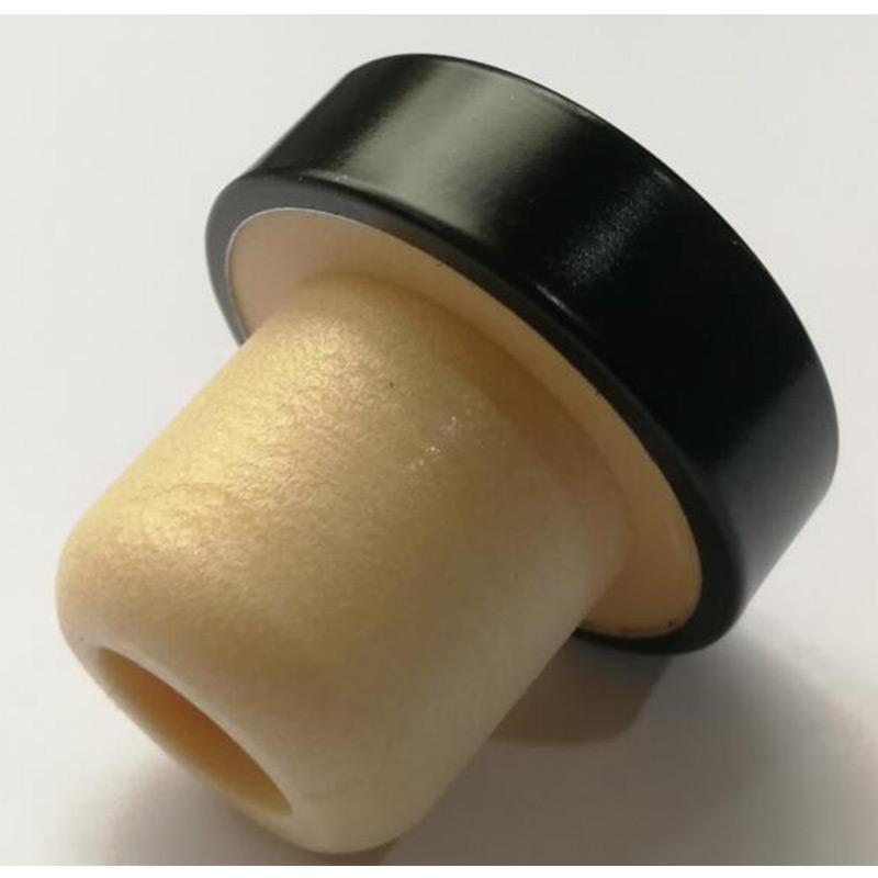 затваряне на отвор за запушване на бутилка вино