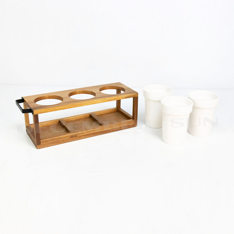 Лесен за употреба инструмент и държач за кухненски прибори