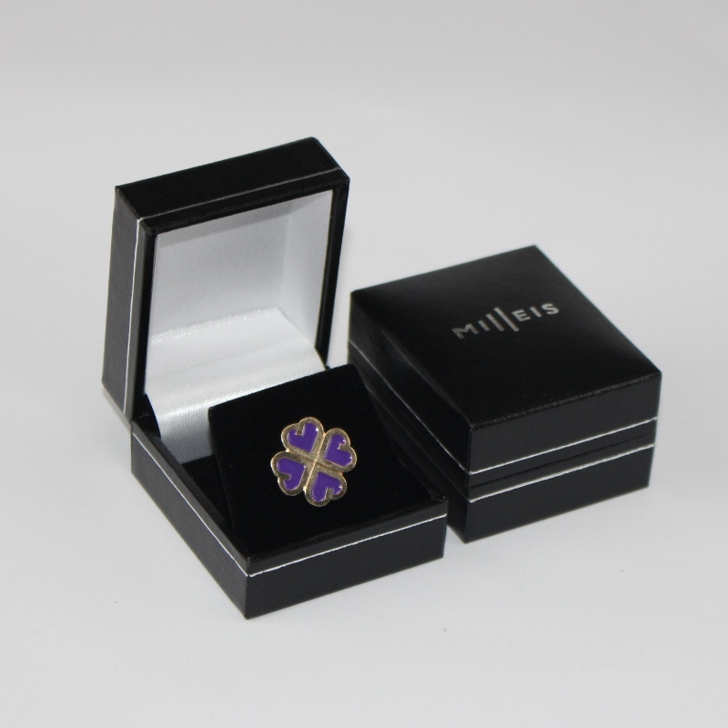 Артикул V-07S квадрат Пластмасова кожа от хартия с диаметър 25-30 мм монета, значка, пръстен и т.н. мм. 46 * 53 * 32, тежести около 35гр