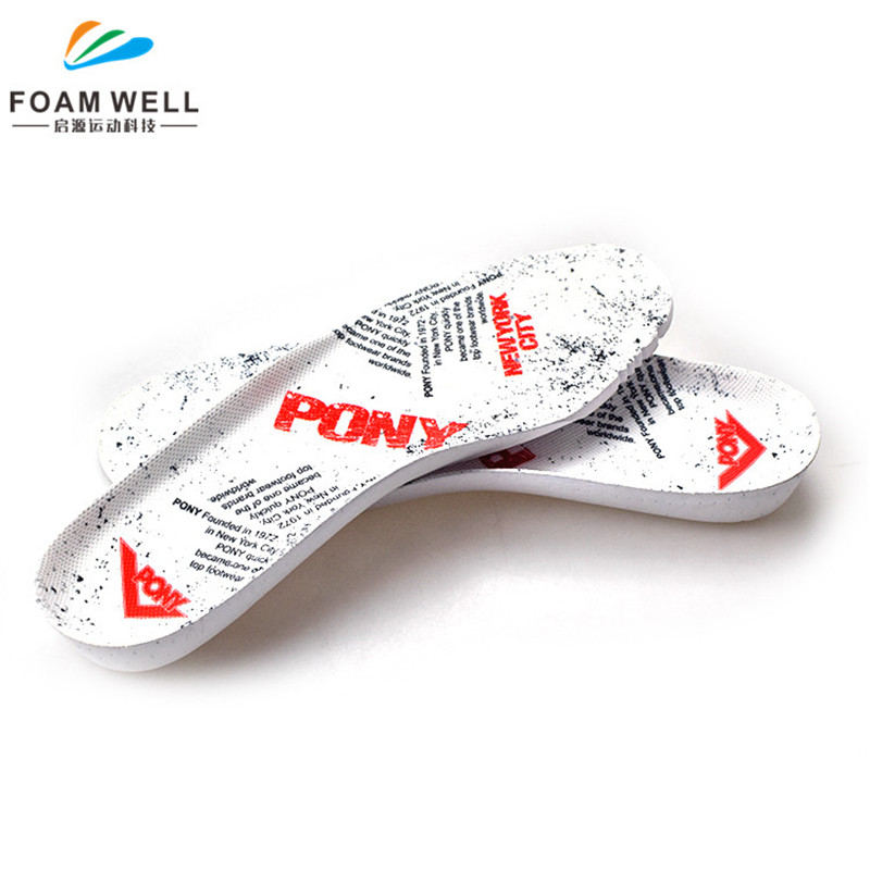 Нов продукт: обувки с дрехи, стилни, стилни, атлетични обувки.