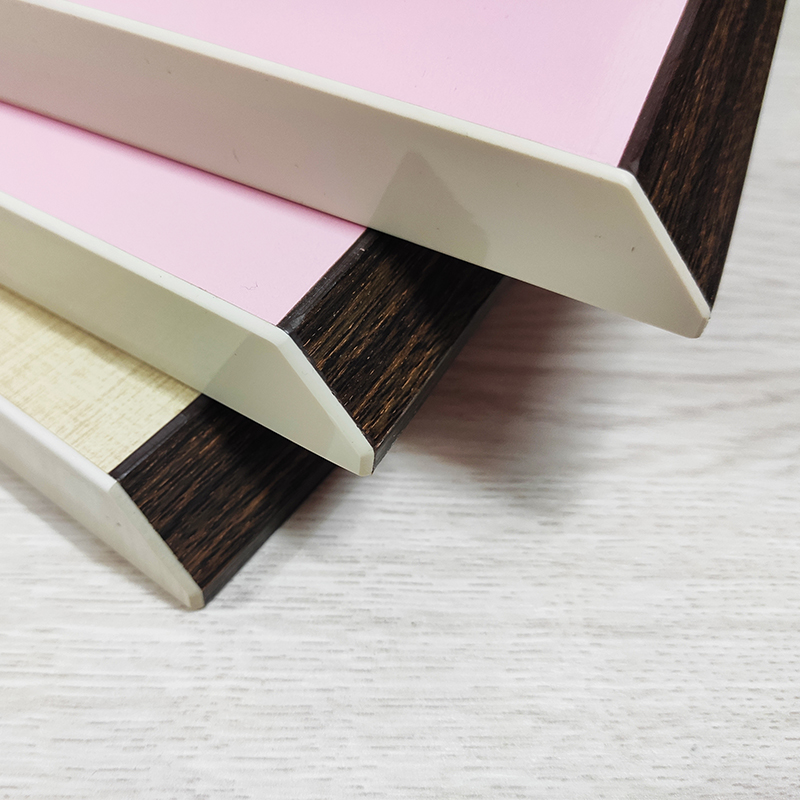 Защо повърхността на панела е замърсена след ивицата?