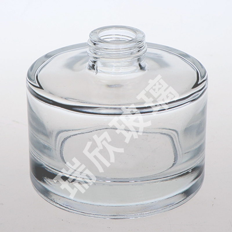 100мл стъклена бутилка дифузьор с тръби с кръгла форма