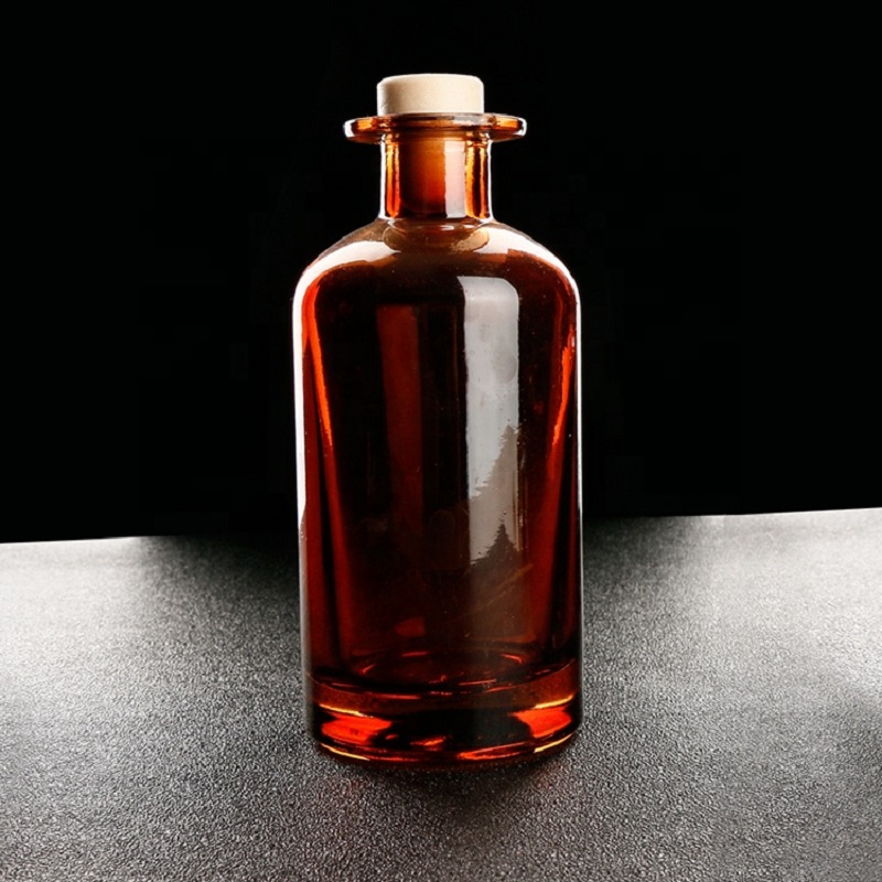 Цветна стъклена бутилка за дифузьор с тръстика с високо качество