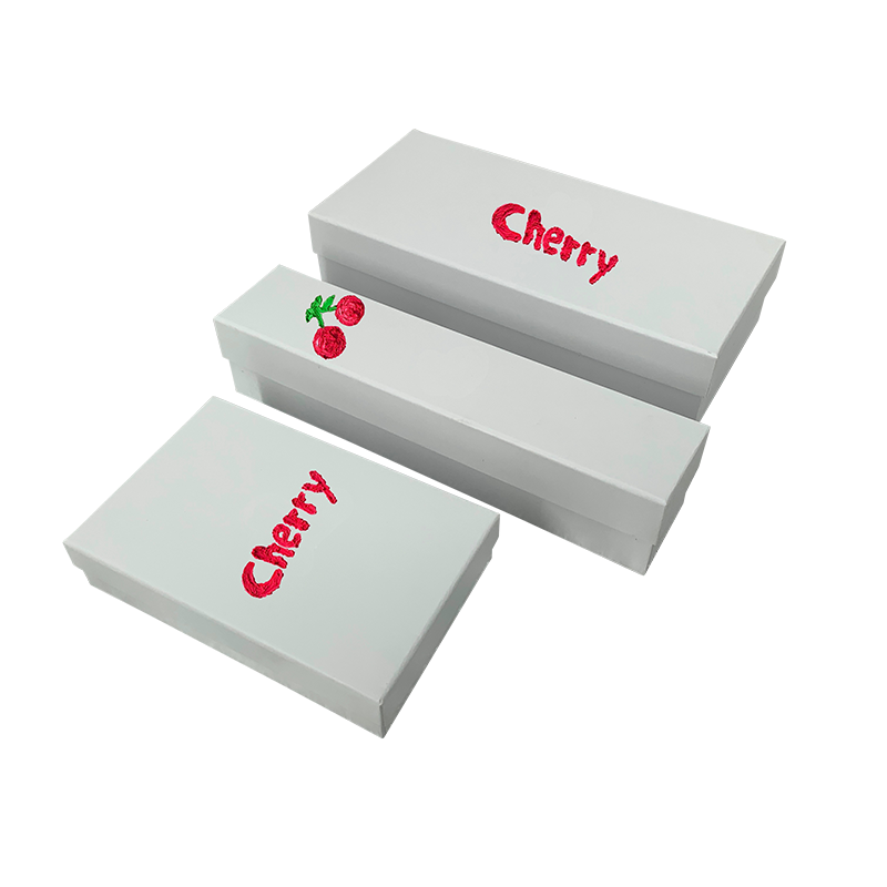 Кутия за мини шампанско и глоси Сватбена кутия за вино