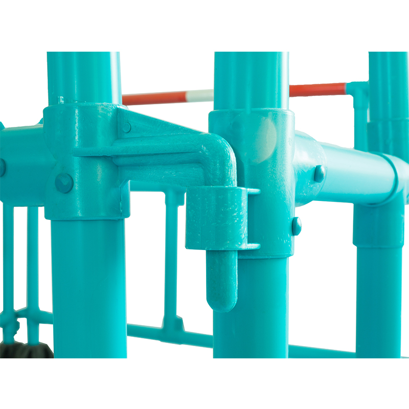 Блокировка с въртящи се крака на 360 градуса Едно по едно отразяващо покритие 1500 * 1000 мм Пътни пластмасови бариери