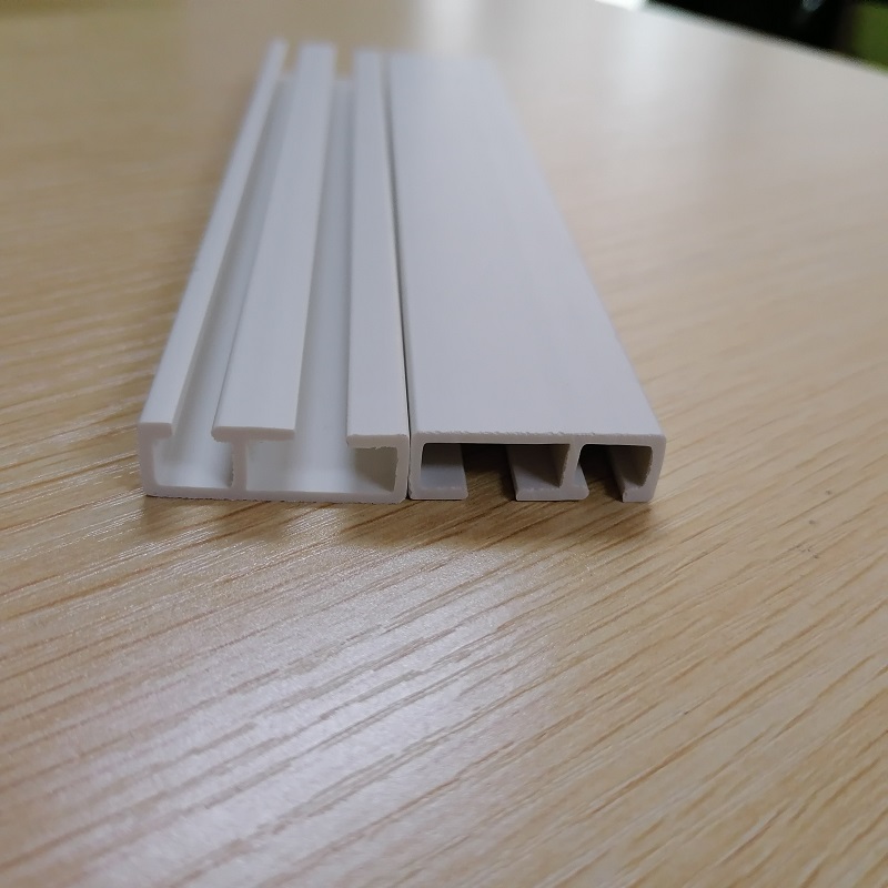 дизайн и изработен по поръчка твърд pvc E-образен профил на пистата за плъзгаща се част на завесата