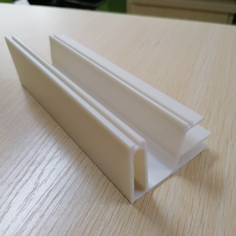 Стандартни Pvc профили plan pvc provice producer pvc provice trim в Китай