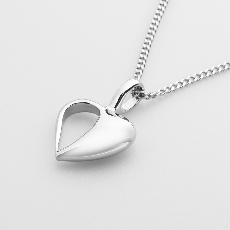 Дамска колие от сребърно сърце от неръждаема стомана
