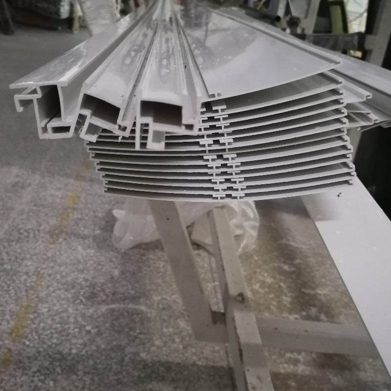 Защо потребителската или стандартна PVC тръба се използва широко за голямо разнообразие от индустрии?