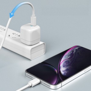 PD 20W USB-C бързо зарядно устройство