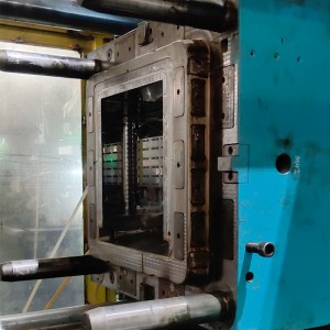 Прецизен дизайн на мухъл ISO сертификати прототип на автомобилни пластмасови части за машина